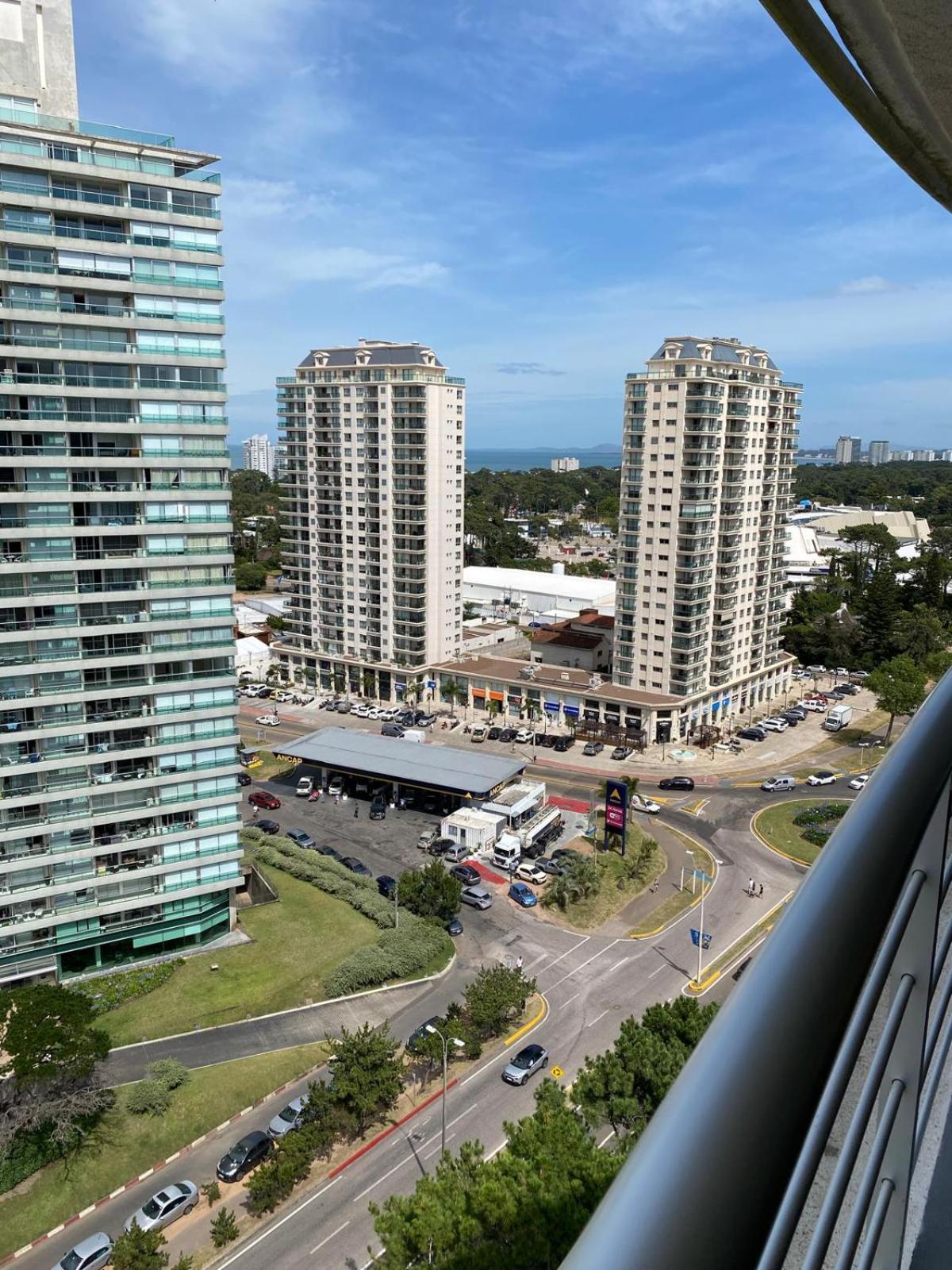 Apartamentos Torre Tressesenta Punta del Este Dış mekan fotoğraf