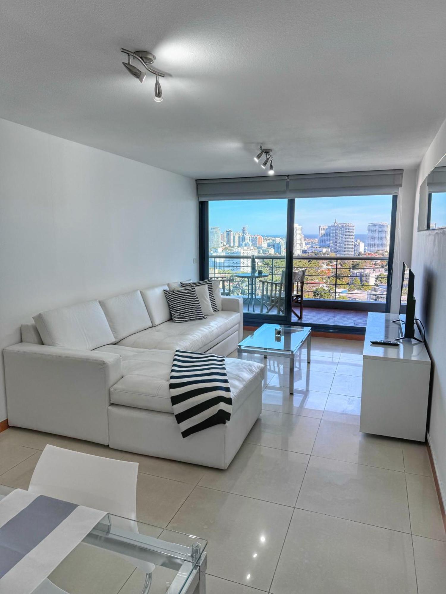 Apartamentos Torre Tressesenta Punta del Este Dış mekan fotoğraf