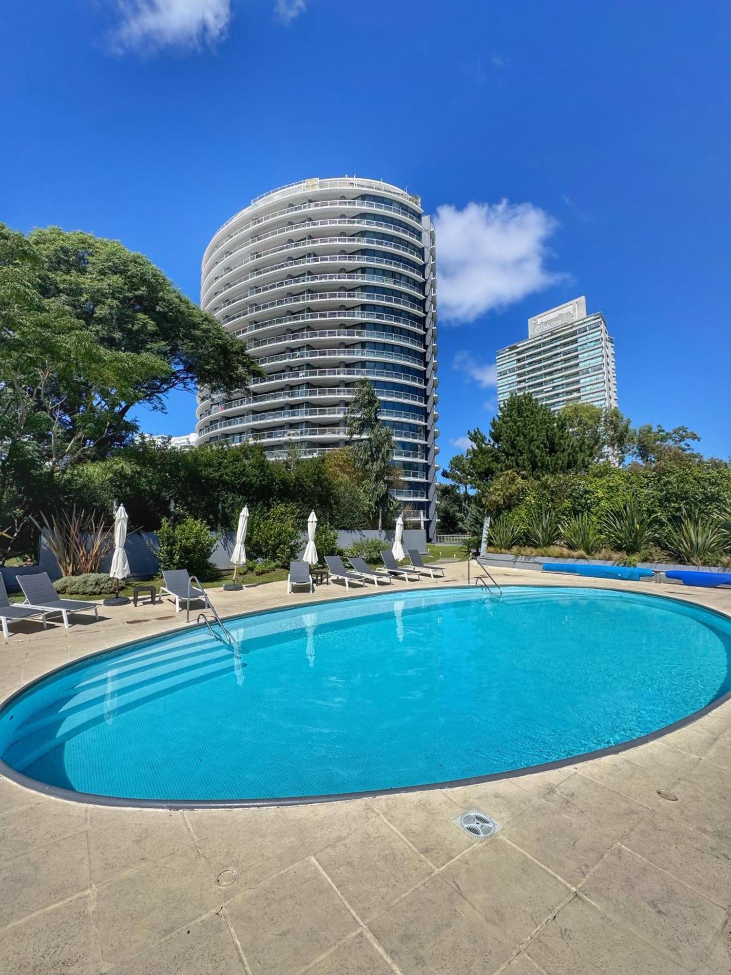 Apartamentos Torre Tressesenta Punta del Este Dış mekan fotoğraf