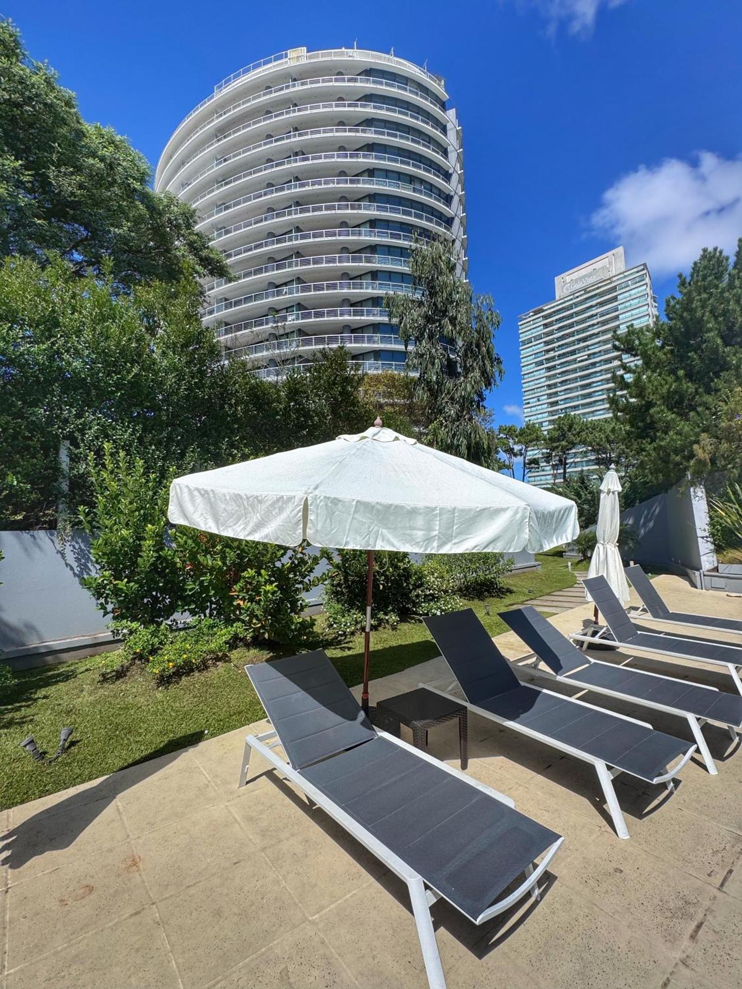 Apartamentos Torre Tressesenta Punta del Este Dış mekan fotoğraf