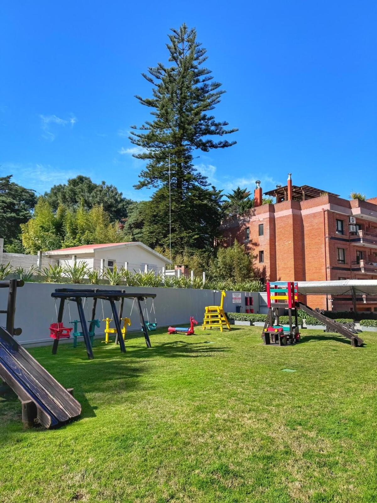 Apartamentos Torre Tressesenta Punta del Este Dış mekan fotoğraf